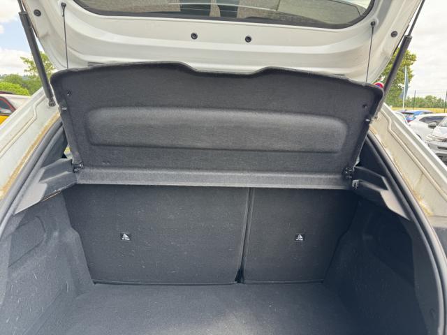 Peugeot 208 image 4