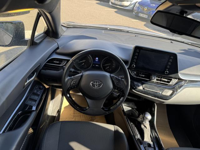 Toyota C-Hr image 9