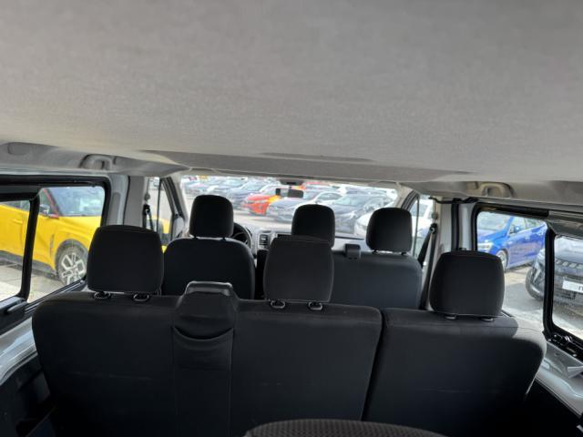 Renault Trafic image 9