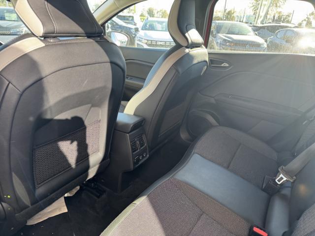 Renault Captur image 1