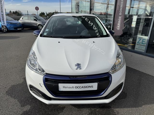 Peugeot 208 image 8