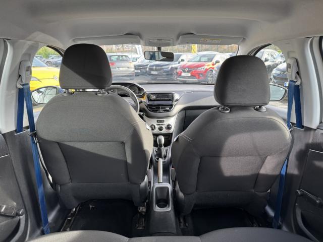 Peugeot 208 image 7