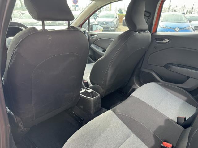 Renault Clio image 2