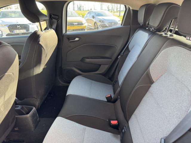 Renault Clio image 2