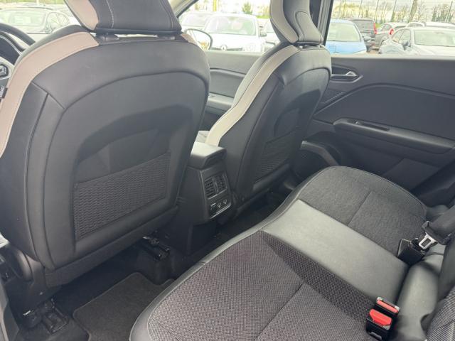 Renault Captur image 6