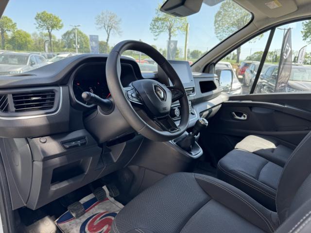 Renault Trafic image 1