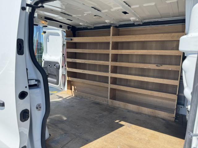 Renault Trafic image 1