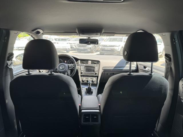 Volkswagen Golf image 9