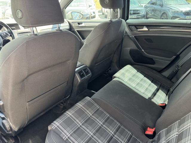 Volkswagen Golf image 5