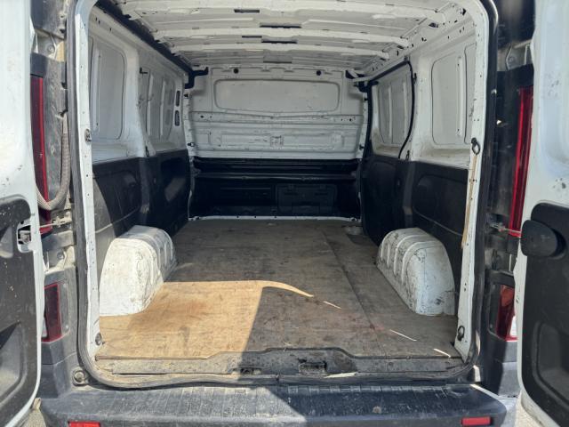 Renault Trafic image 2