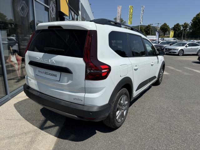 Dacia Jogger image 1
