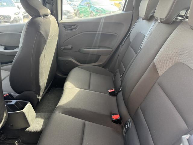 Renault Clio image 9