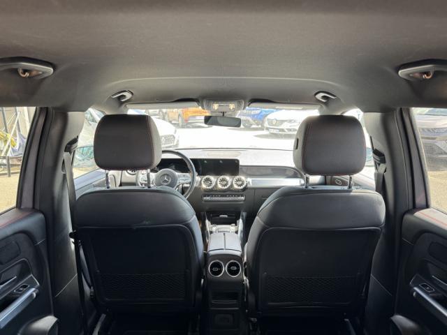 Mercedes Benz Glb image 9