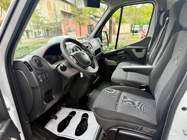 Renault Master image 6