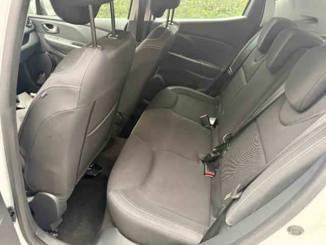 Renault Clio image 2