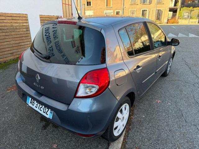 Renault Clio image 8