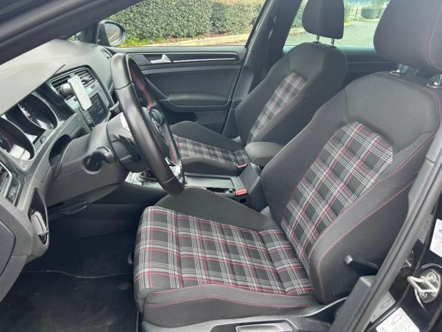 Volkswagen Golf image 1