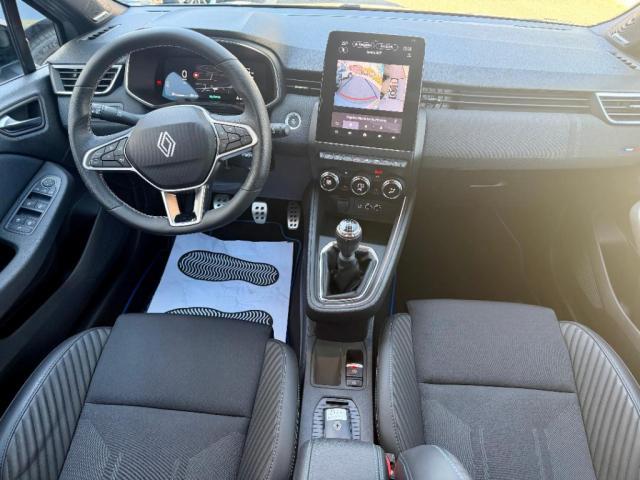 Renault Clio image 9