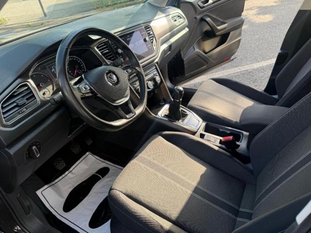 Volkswagen T-Roc image 8