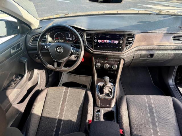Volkswagen T-Roc image 6