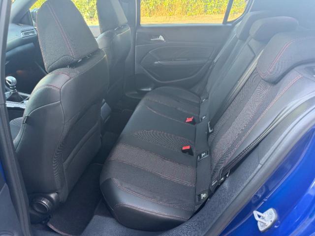 Peugeot 308 image 2