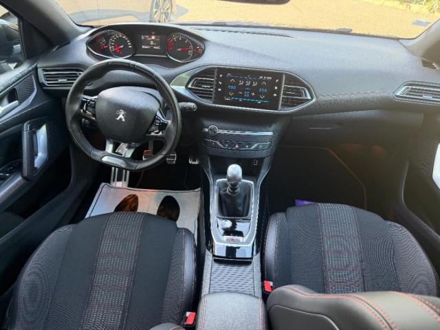 Peugeot 308 image 1