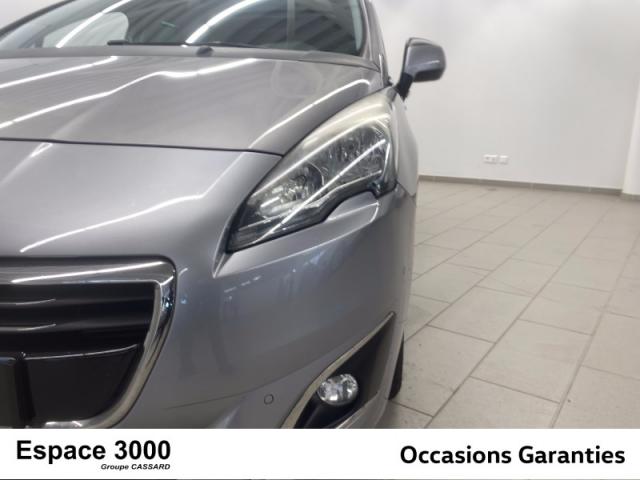 Peugeot 5008 image 6