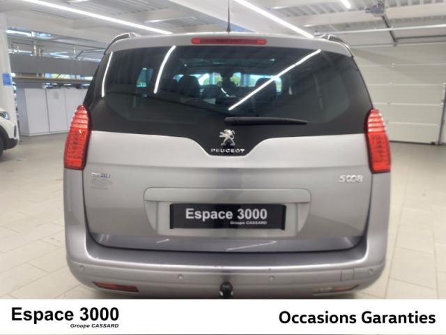 Peugeot 5008 image 9