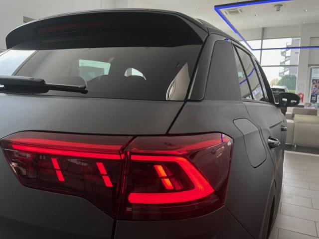 Volkswagen T-Roc image 6