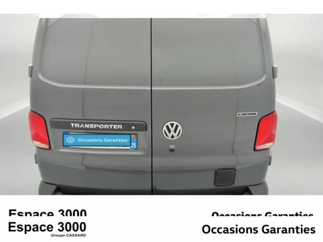 Volkswagen Transporter image 9