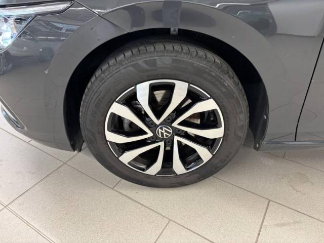 Volkswagen Golf image 1