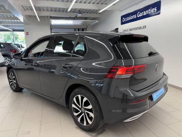 Volkswagen Golf image 9