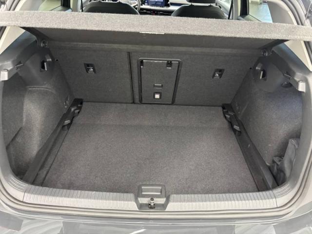 Volkswagen Golf image 8