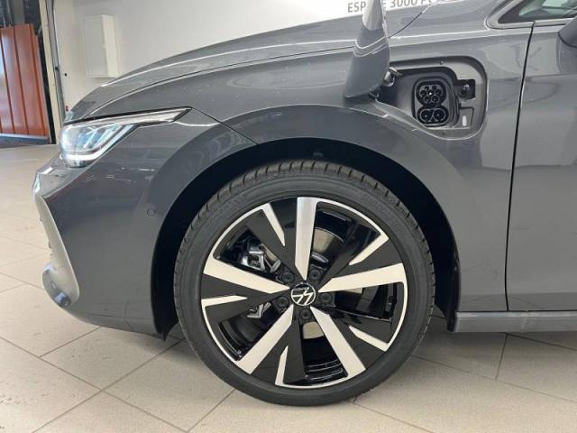 Volkswagen Golf image 3