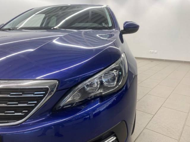 Peugeot 308 image 2
