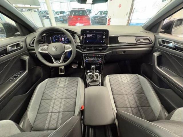 Volkswagen T-Roc image 2