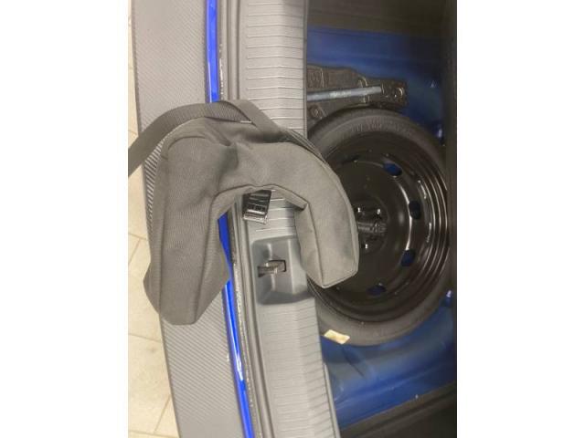 Volkswagen T-Roc image 2