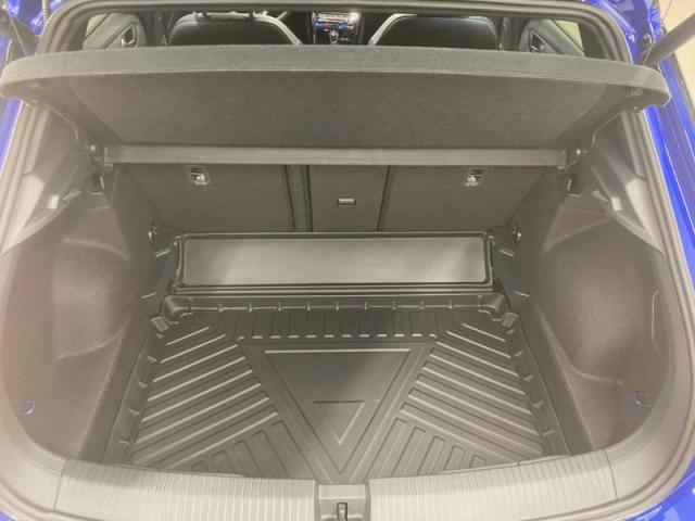 Volkswagen T-Roc image 9