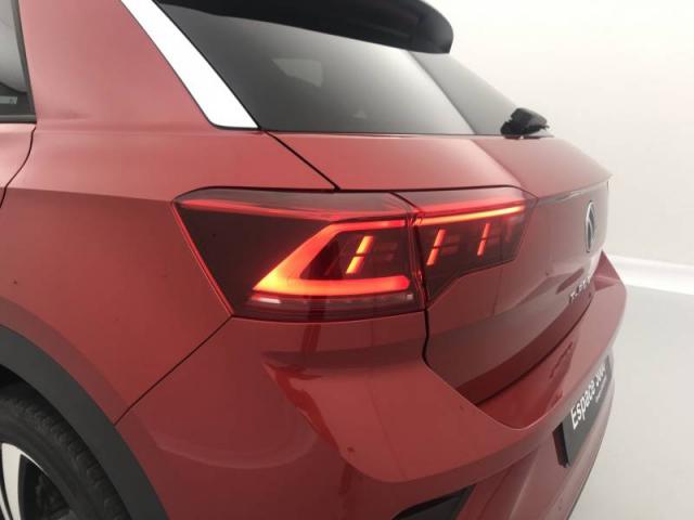 Volkswagen T-Roc image 2