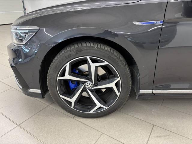 Volkswagen Passat Sw image 8