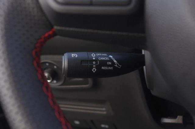 Mg Zs image 5