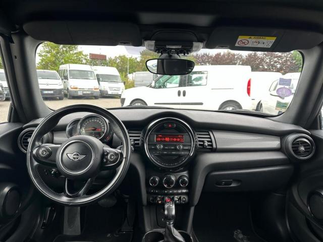 Mini Cabrio image 8