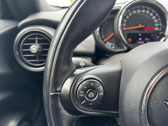 Mini Cabrio image 6