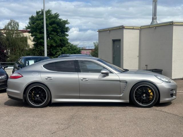 Porsche Panamera image 9