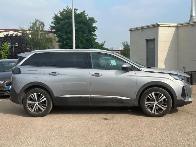 Peugeot 5008 image 7