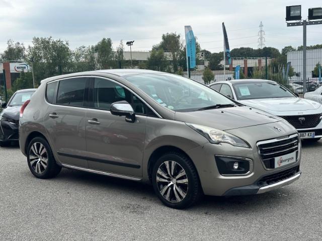 Peugeot 3008 image 2