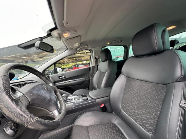 Peugeot 3008 image 3