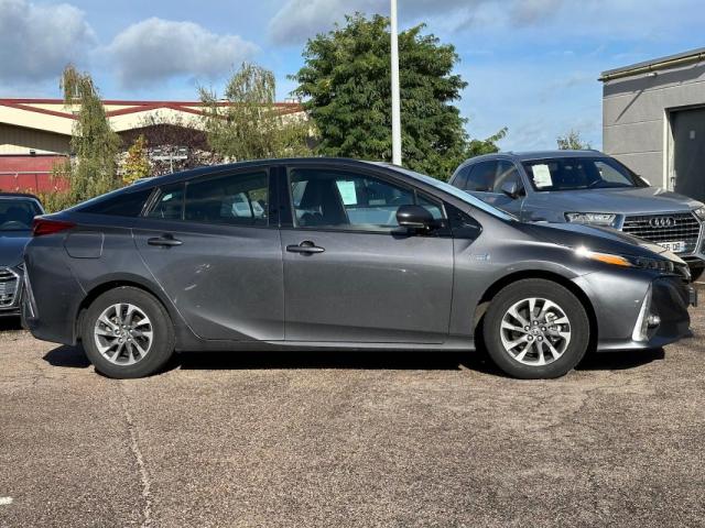 Toyota Prius image 8