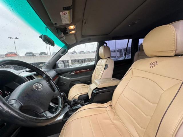 Toyota Land Cruiser image 7