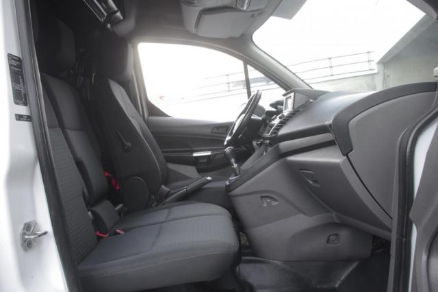 Ford Transit Connect image 8